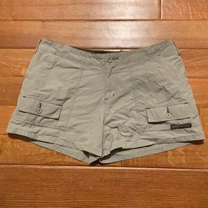 - l.e.i. Life Energy Intelligence Utility Short Juniors Size 9